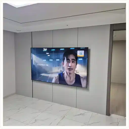 벽걸이TV 거실 설치 위치 참고 이미지
