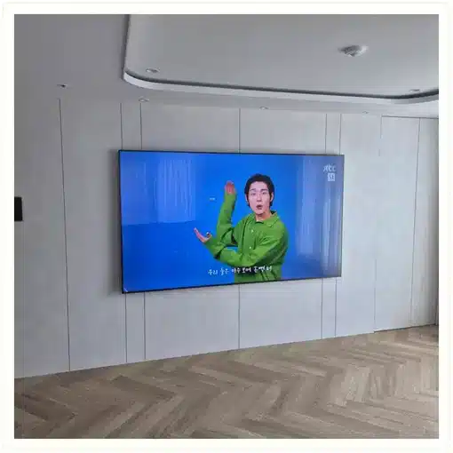 벽걸이TV 거실 설치 위치 참고 이미지