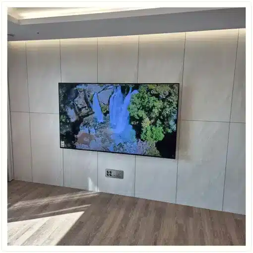 벽걸이TV 거실 설치 위치 참고 이미지