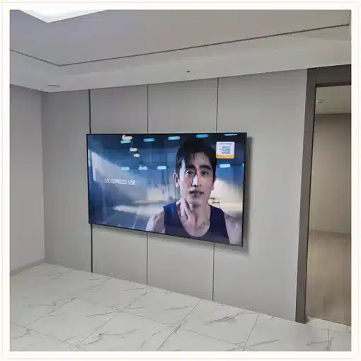 벽걸이TV 거실 설치 위치 참고 이미지