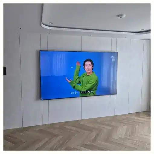 벽걸이TV 거실 설치 위치 참고 이미지