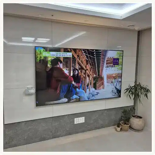 벽걸이TV 거실 설치 위치 참고 이미지
