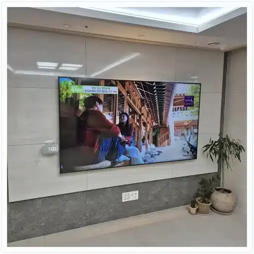 벽걸이TV 거실 설치 위치 참고 이미지