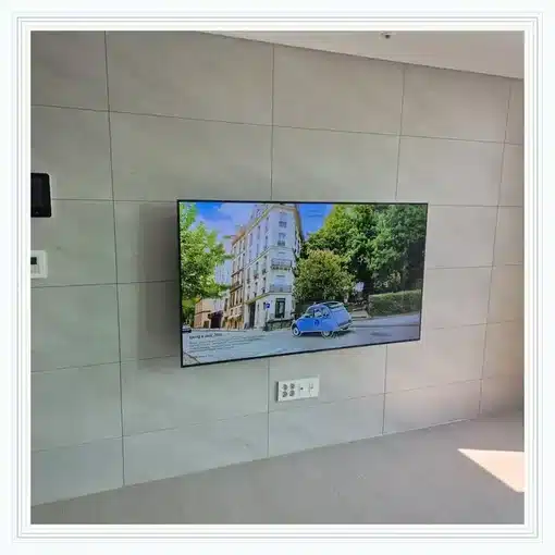 벽걸이TV 거실 설치 위치 참고 이미지