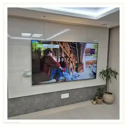 벽걸이TV 거실 설치 위치 참고 이미지