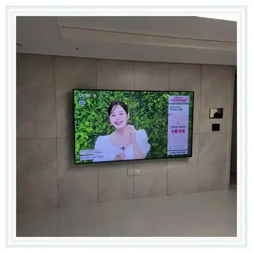 벽걸이TV 거실 설치 위치 참고 이미지